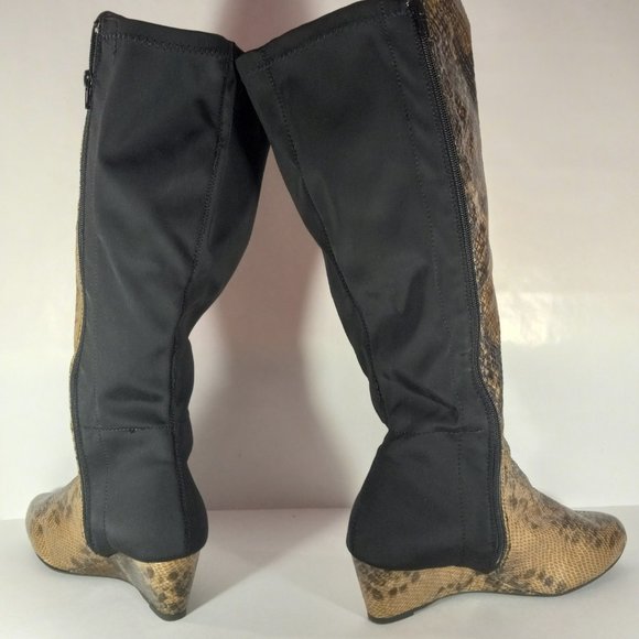 GARCELLE WOMEN SNAKESKIN EMBOSSED LEATHER STRETCH /SPANDEX BACK TALL BOOTS SZ 10 - Picture 9 of 9